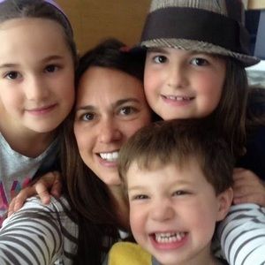 Meet your Posher, Claudia